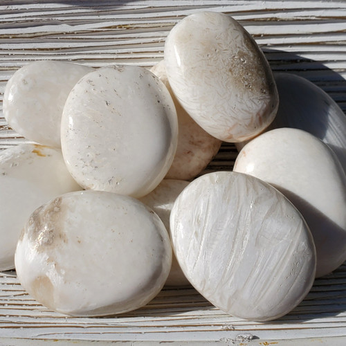 Scolecite Palm Stones