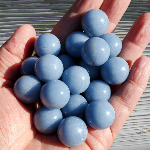 Angelite 20 mm spheres