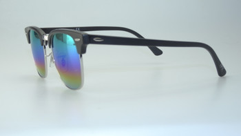 Ray-Ban sunglass model RB 3016 CLUBMASTER