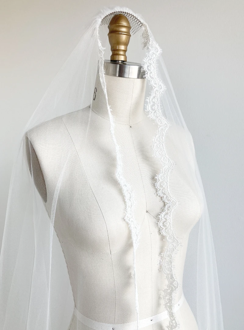 Rae veil display picture 3
