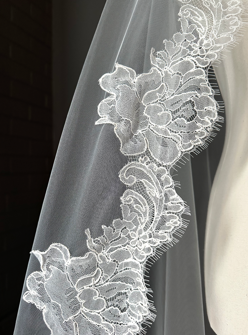 Aditi veil - Sara Gabriel Professional