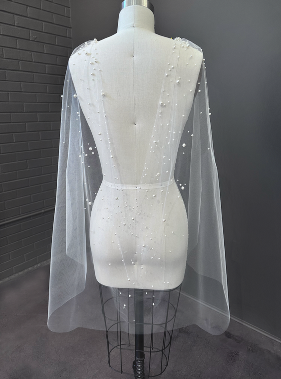 Verity cape
