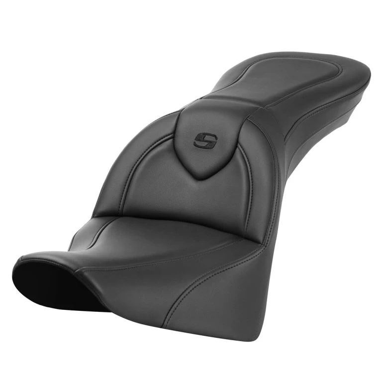 Saddlemen Road Sofa Seat - Harley-Davidson Softail FLDE/FLHC/FLHCS/FLSL (2018-2026)