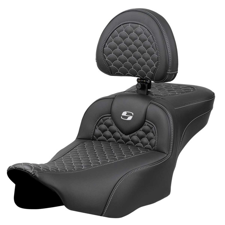 Saddlemen Road Sofa Dragon Scale Extended Reach Colored Stitch Seat - Harley-Davidson Road Glide/Street Glide/CVO Road Glide/CVO Street Glide (2023-2026)