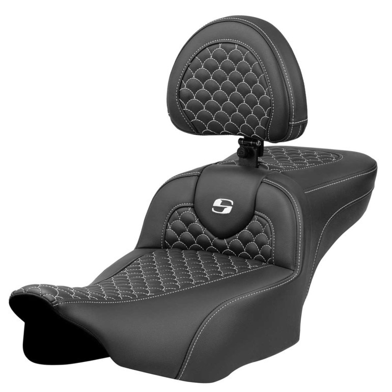 Saddlemen Road Sofa Dragon Scale Extended Reach Colored Stitch Seat - Harley-Davidson Road Glide/Street Glide/CVO Road Glide/CVO Street Glide (2023-2026)