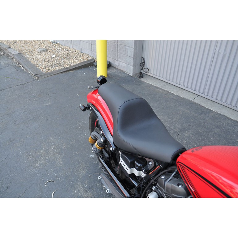 Saddlemen Profiler Seat - Yamaha Bolt/R-Spec/C-Spec (2013-2025)