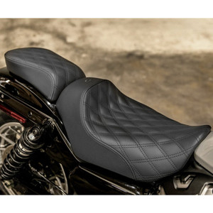 Saddlemen Renegade Lattice Stitch Tour Pillion - Harley-Davidson RH975 Nightster (2022-2026)