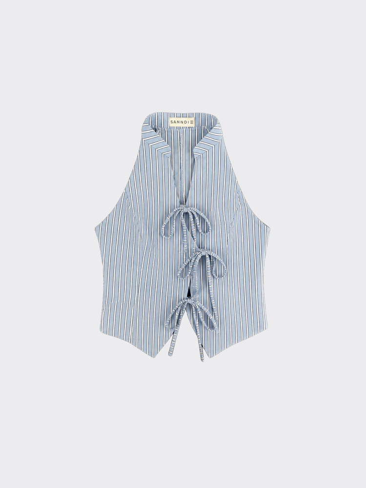 Semi-rubbed knotted halter top blue