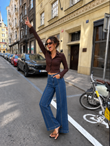 Straight jeans with seam detail