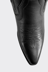 Heleed cowboy black boots