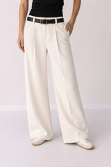 Maxi trousers with plates and belt white