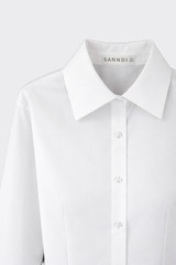 Cropped shirt with long sleeves white