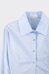 Cropped shirt with long sleeves blue