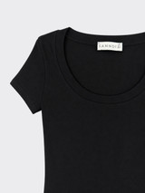 Basic fitted cropped T-shirt with round neck black