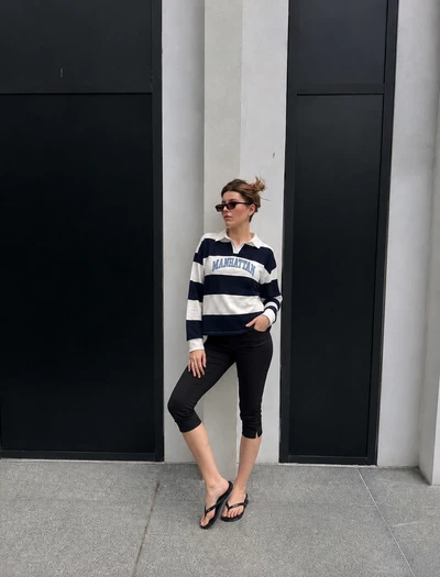 White embroidered striped sweatshirt
