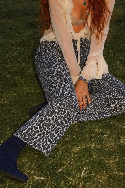 Mid-rise jeans with animal print