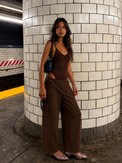 Bodysuit with straps V-neck brown