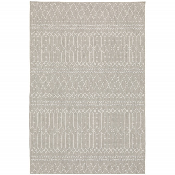 5x7 Gray and Ivory Geometric Indoor Outdoor Area Rug