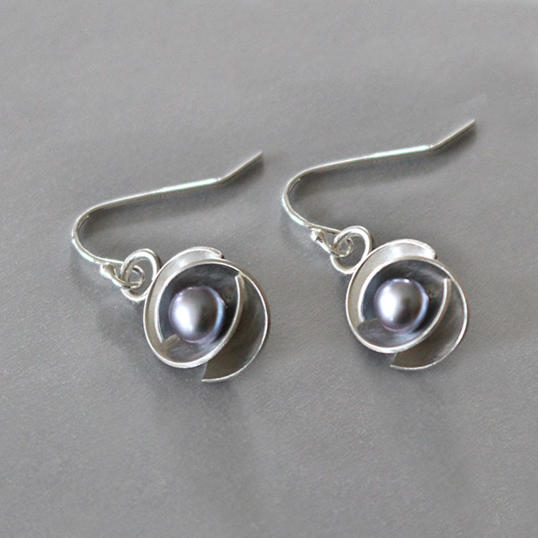 Swirly Pearl Earrings