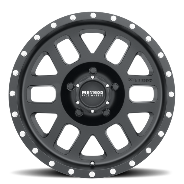 Method MR306 Mesh 17x8.5 0mm Offset 5x4.5 83mm CB Matte Black Wheel