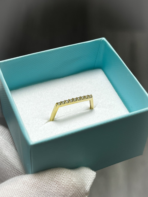 14kt Yellow Gold Straight Bar CZ Ring - Size 6