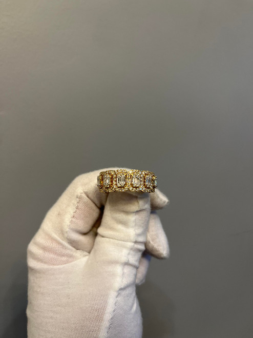 14kt Round and Baguette Diamond Band - Size 11