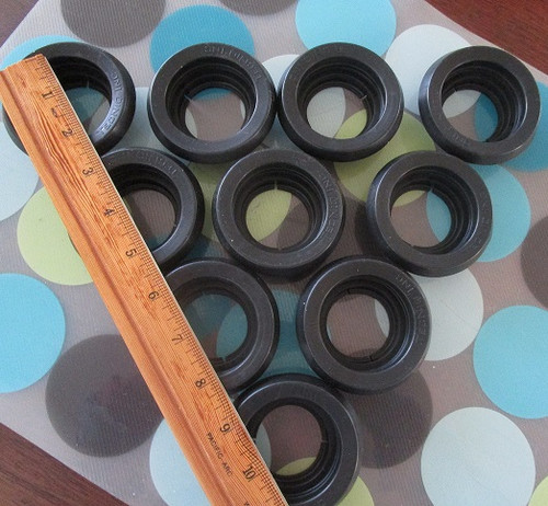10 - S30-0G00-1  Grommets for 2" sidemarker lights