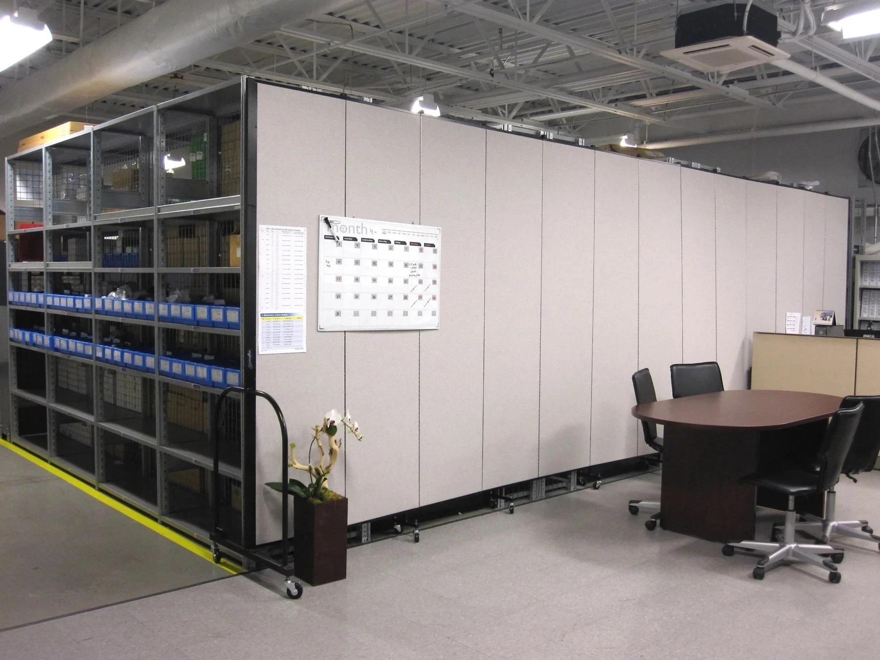 Steel vs. Aluminum: What Makes a Stronger Room Divider? - Screenflex ...