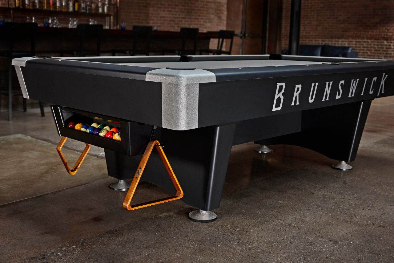 Brunswick Wolf Pro Pool Table - Thumbnail 4