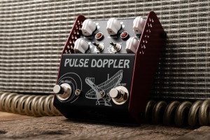 ThorpyFX Pulse Doppler Analog Phaser V2 Vibrato and Tremolo Pedal