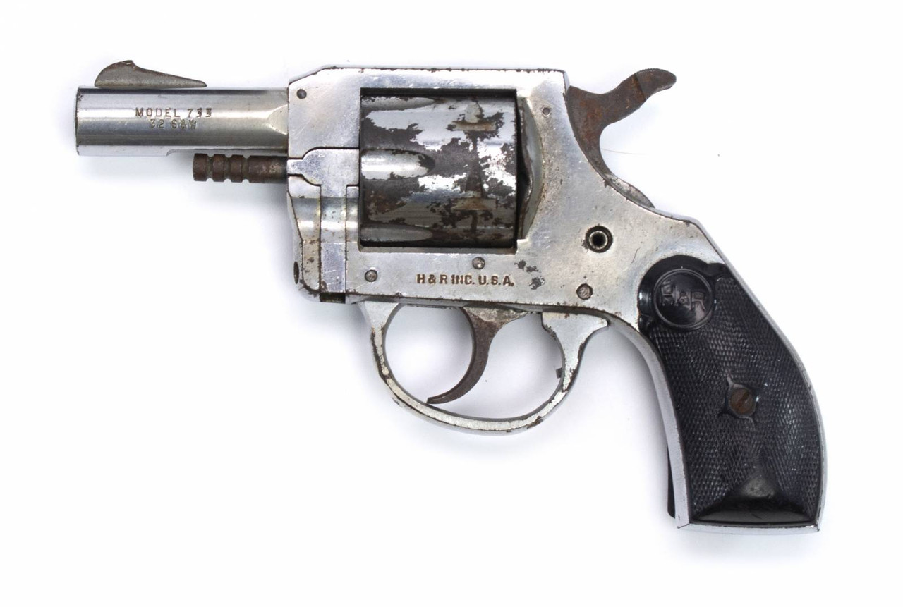 H&R 733 Revolver, .32 S&W Long, 2.5
