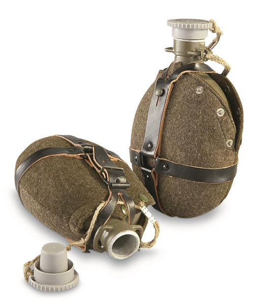 CZECH M60 CANTEEN - USED