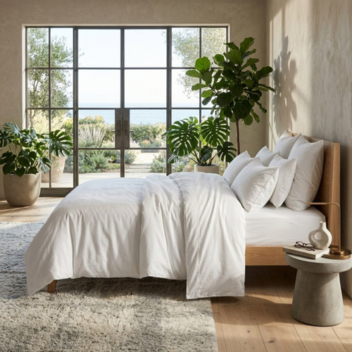 polycotton-bed-linen-set-on-bed-white-duvet-cover-pillowcases