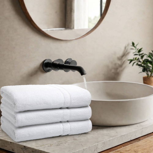 Image of Britishwholesales 600GSM Luxury Royal Egyptian Double Yarn Bath Towels - White