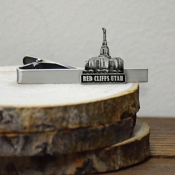 Red Cliffs Utah Temple 3/4" Antique Silver Clip