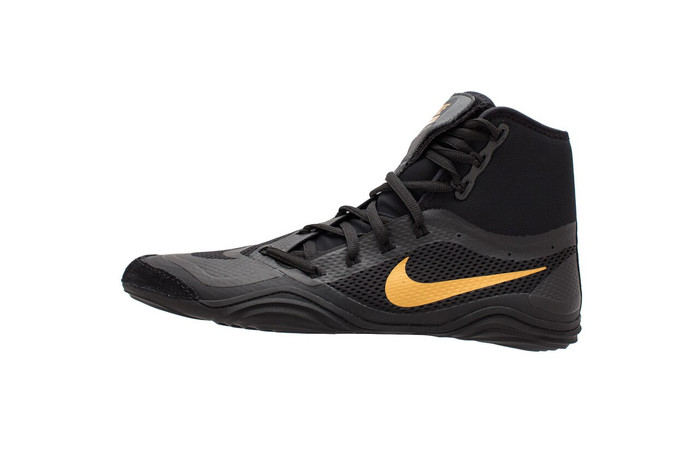 nike hypersweeps black and gold