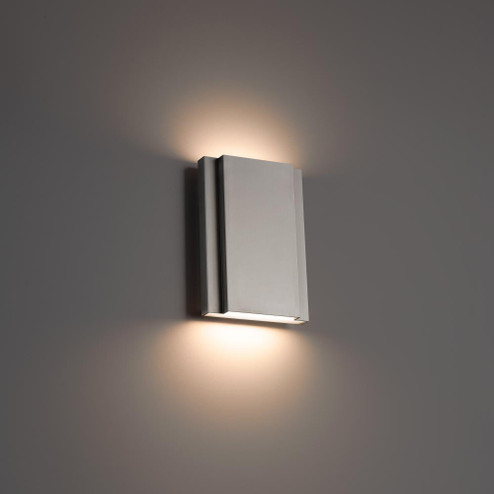 LAYNE 8IN SCONCE 2700K 3CCT (1357|WS-81208-27-BN)