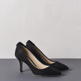 Brushed Black Pump