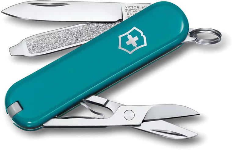 Victorinox: Classic SD | Mountain Lake