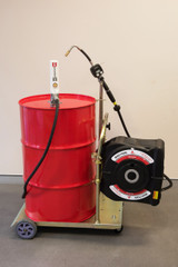 228701 Alemlube kit with pump, electronic oil meter and 10m S Series hose reel, SOI700  covered reel;