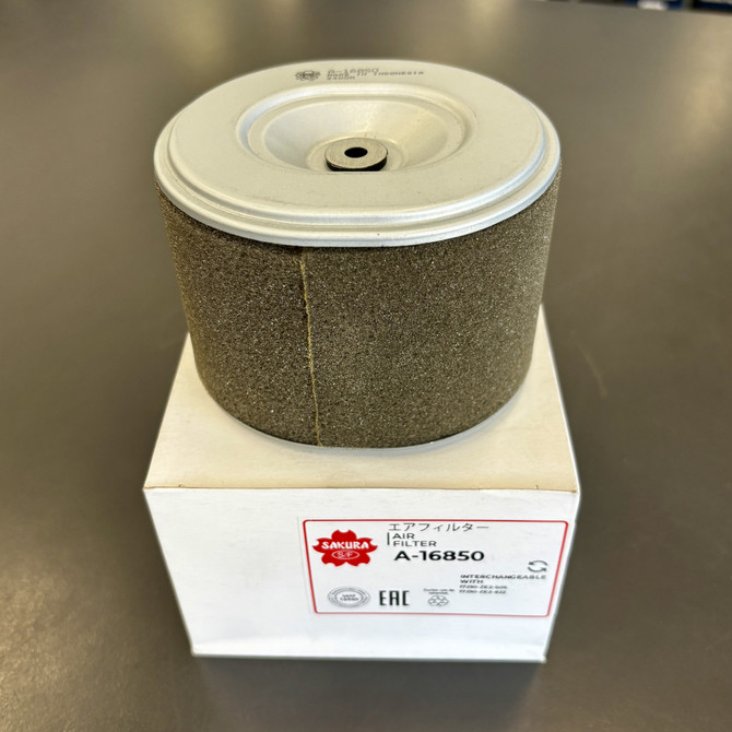 A-16850; Sakura Air Filter; Replaces Honda 17210-ZE2-505, 17210-ZE2-822