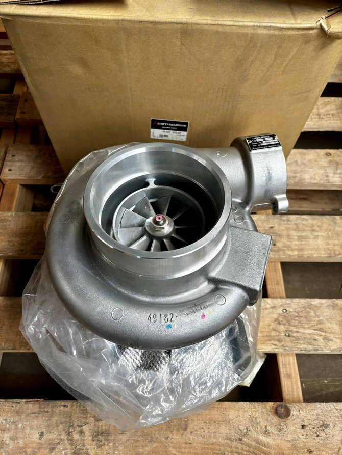 49182-06150 Mitsubishi Heavy Industries Turbocharter; Suit S12R Engine