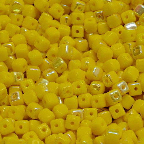 32 Pcs 4mm Cube Pressed Czech Glass Beads -Daisy Yellow