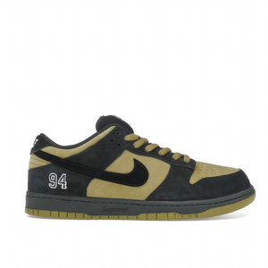 SB Dunk Low x Supreme ‘Camper Green’