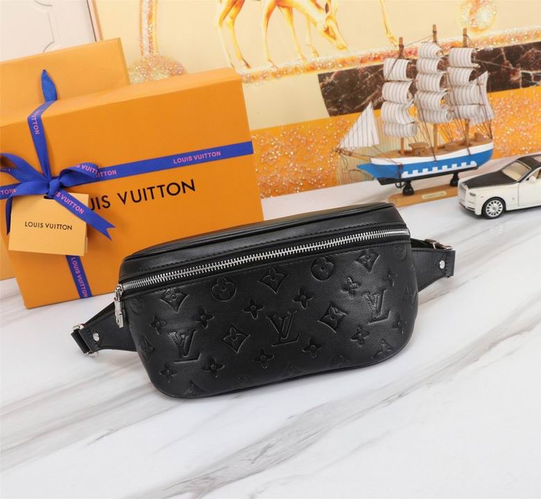 Louis Vuitton Discovery Bumbag – Black Monogram Shadow