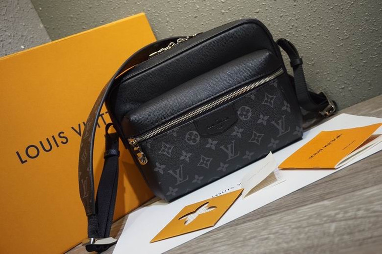 Louis Vuitton Outdoor Messenger – Black Monogram Eclipse