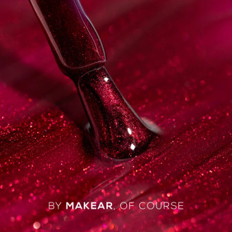 Makear UK Cat Eye Gel Polish C18 Red 8 ml bottle