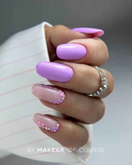 Makear 913 Daydream Violet Gel Polish floral manicure