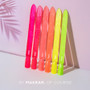 Makear UK NG01 Neon Glow Hybrid Gel Polish 8 ml swatch on sample tip