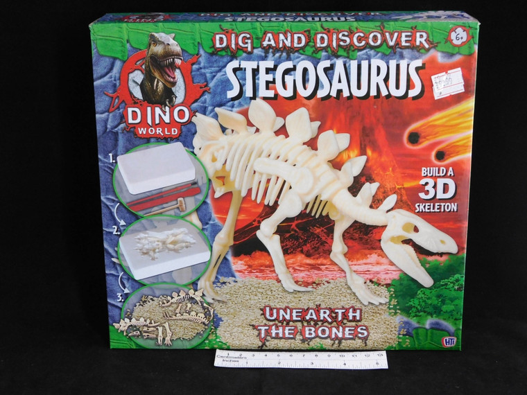 Dig and Build Stegosaurus Kit